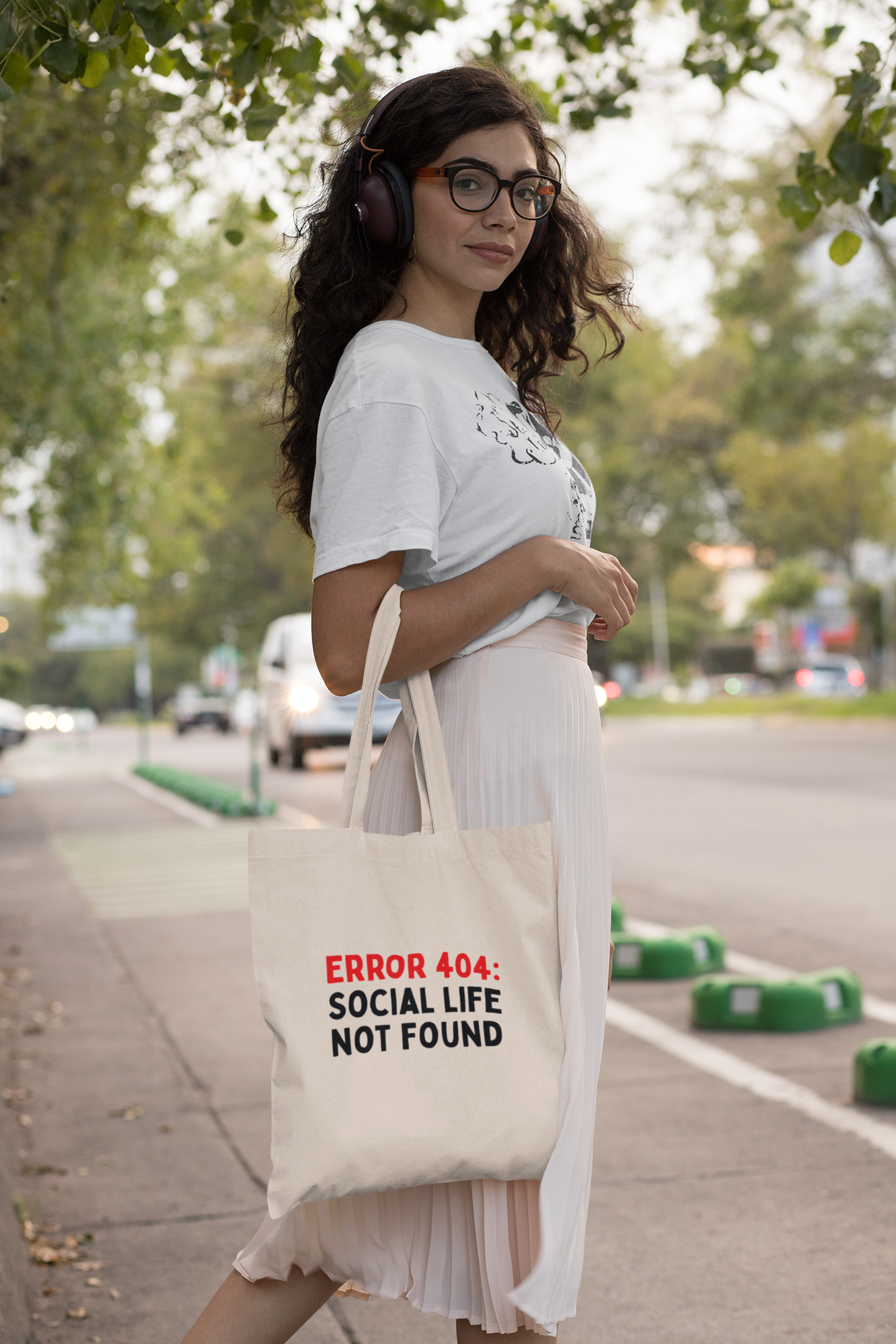 Error 404: Social life Not Found Tote Bag